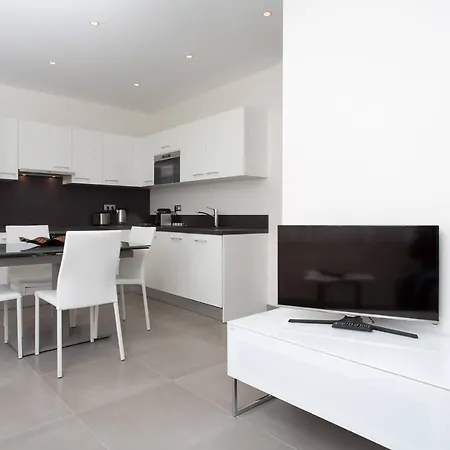 Martinez Area: New 2beds/2baths