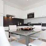 Martinez Area: New 2beds/2baths Appartement Cannes