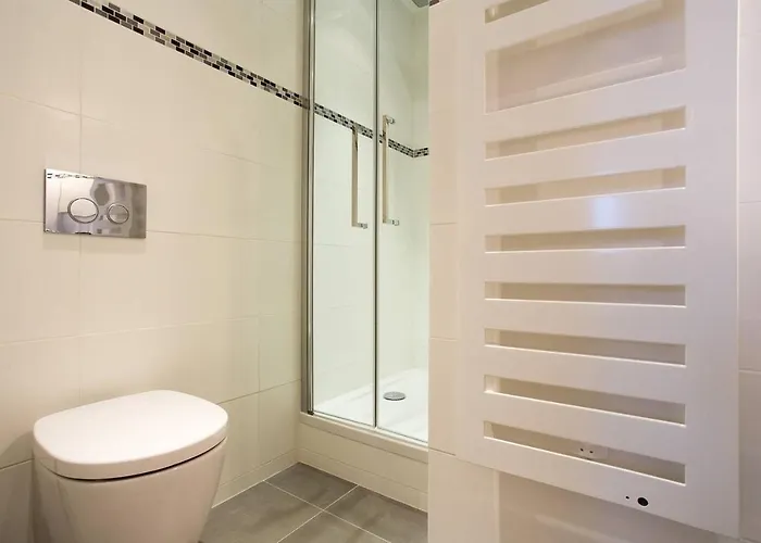 Daire Martinez Area: New 2beds/2baths *