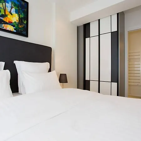 Martinez Area: New 2beds/2baths Апартаменты