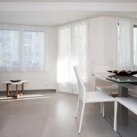 Martinez Area: New 2beds/2baths Апартаменты *